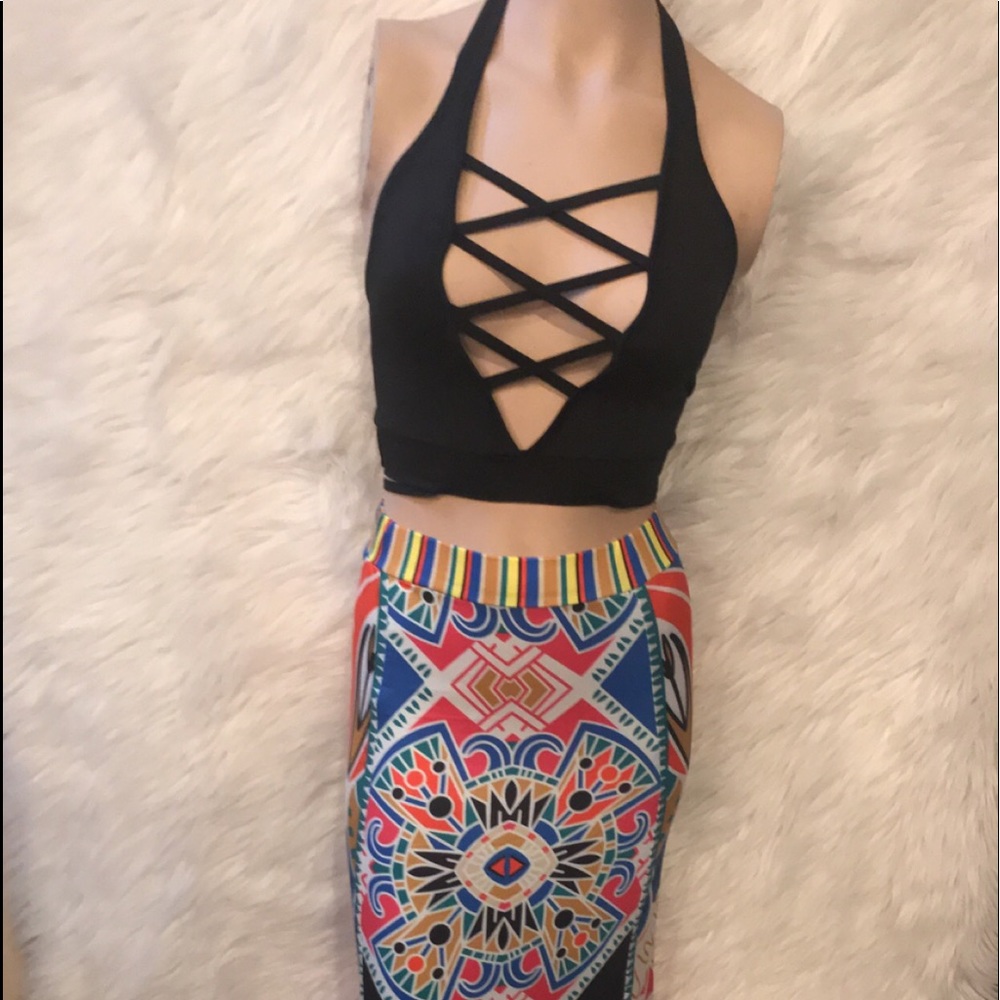 Two pieces sexy top with colorful long skirt. - Picture 8 of 8